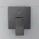Wandmontierte Badarmatur in Magnetic Grey von Ideal Standard mit einer Rechteckform und runder Betätigungstaste.